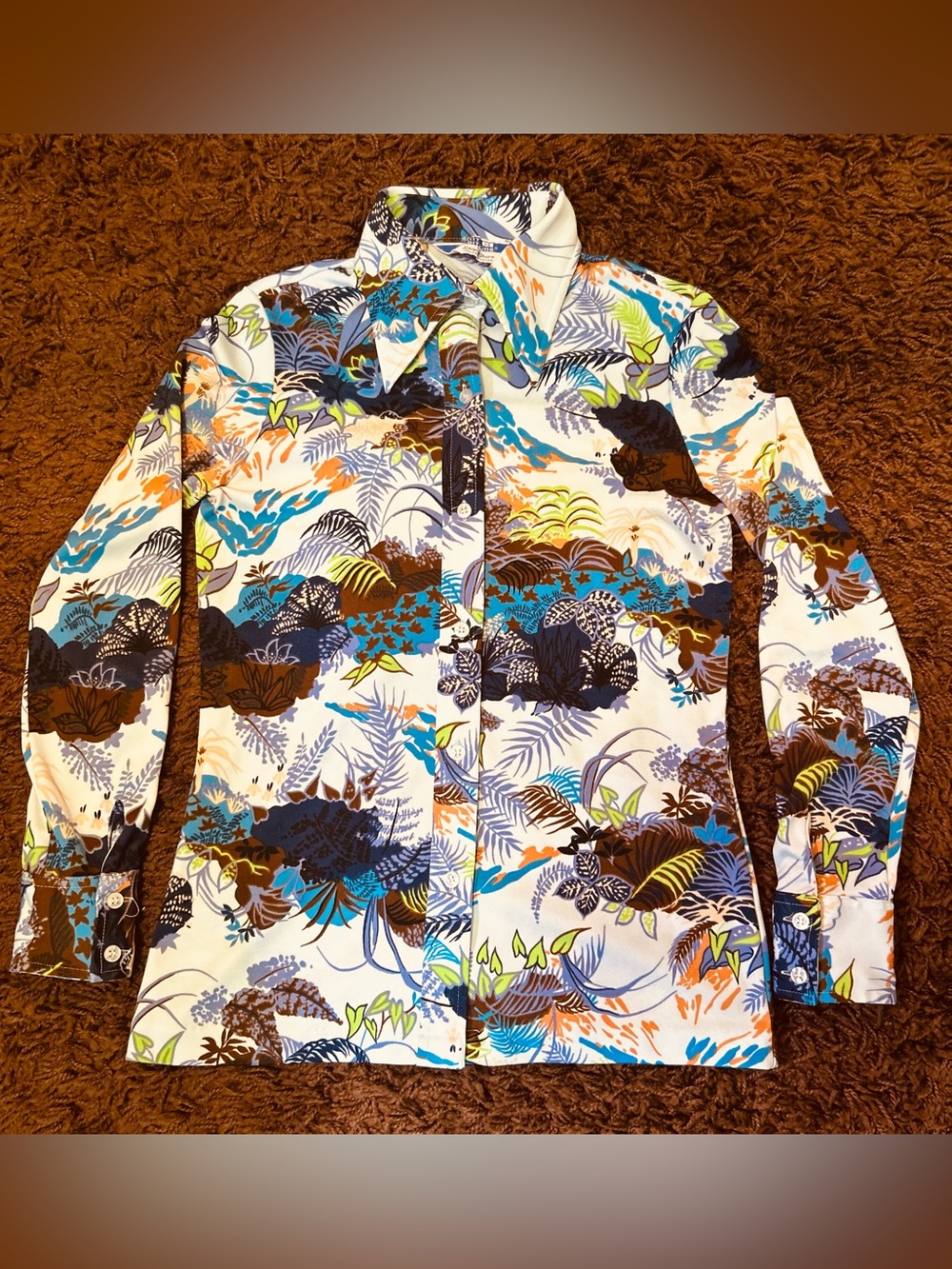 Women’s Vintage 70s Floral Polyester Button Up Shirt